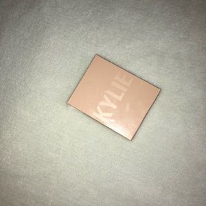 Kylie Cosmetics highlighter